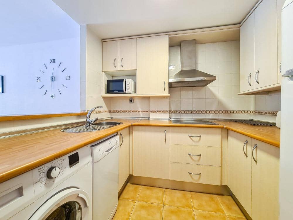 3 slaapkamer Strandappartement te koop in Mojacar met zwembad garage - € 209.000 (Ref: 9730448)