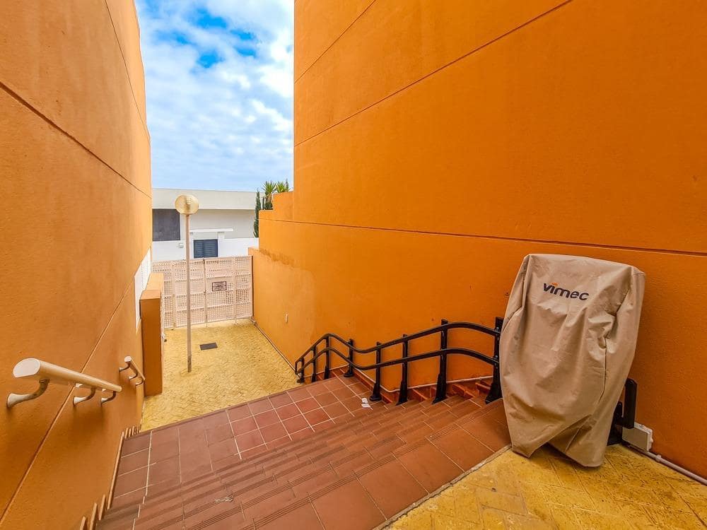 3 slaapkamer Strandappartement te koop in Mojacar met zwembad garage - € 209.000 (Ref: 9730448)