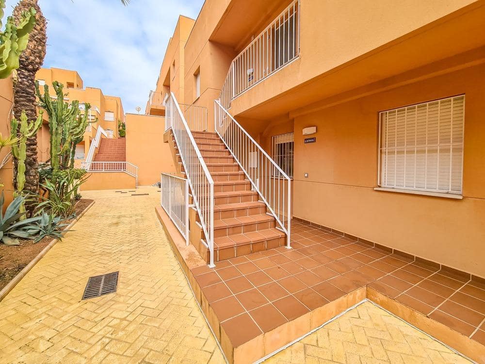3 slaapkamer Strandappartement te koop in Mojacar met zwembad garage - € 209.000 (Ref: 9730448)