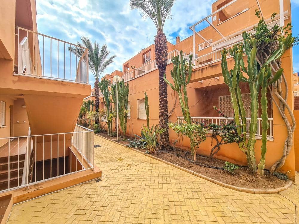 3 slaapkamer Strandappartement te koop in Mojacar met zwembad garage - € 209.000 (Ref: 9730448)