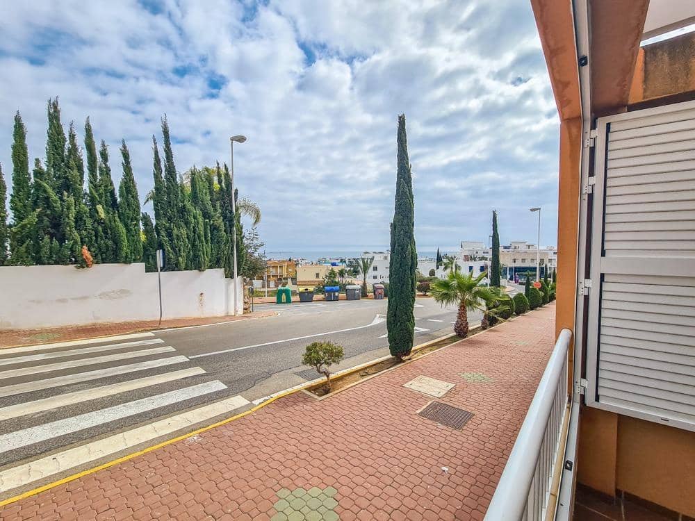 3 slaapkamer Strandappartement te koop in Mojacar met zwembad garage - € 209.000 (Ref: 9730448)