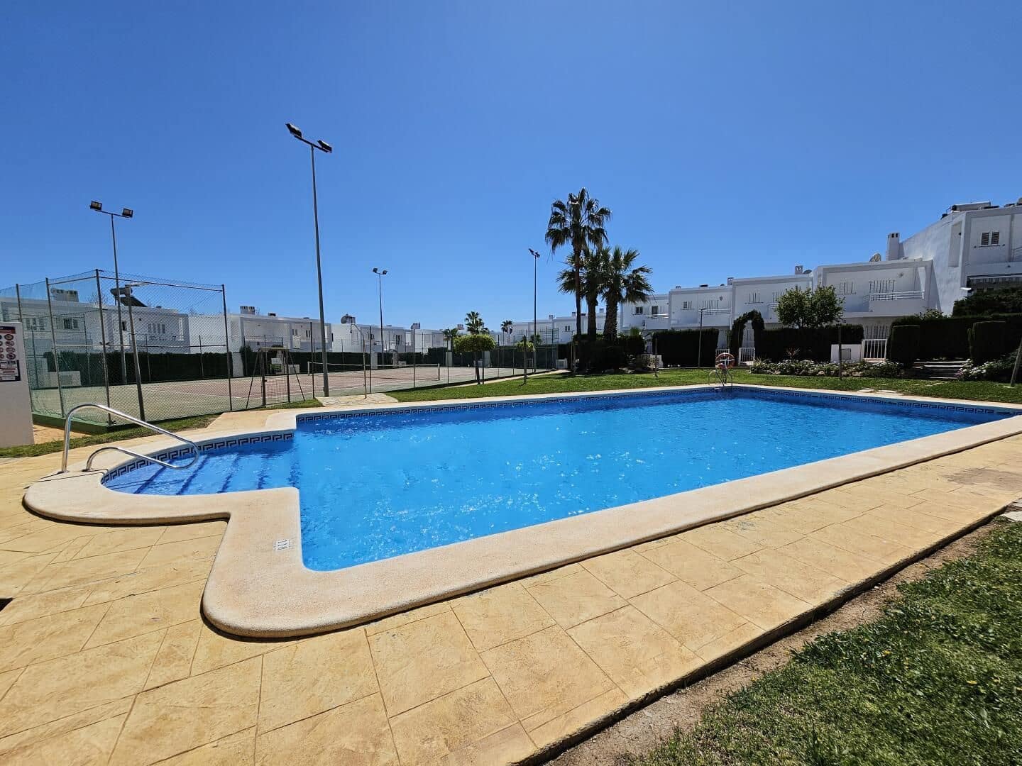 2 bedroom Flat for sale in Mojacar with pool - € 225,000 (Ref: 9747022)