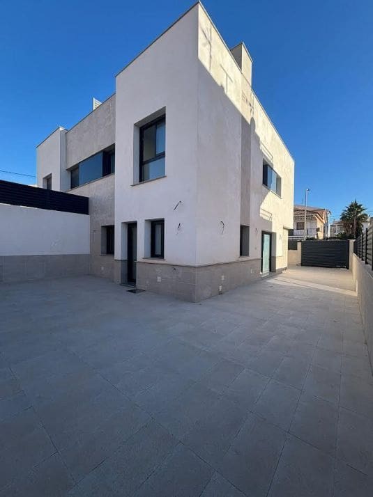 4 quarto Moradia para venda em Calabardina - 295 000 € (Ref: 9747025)