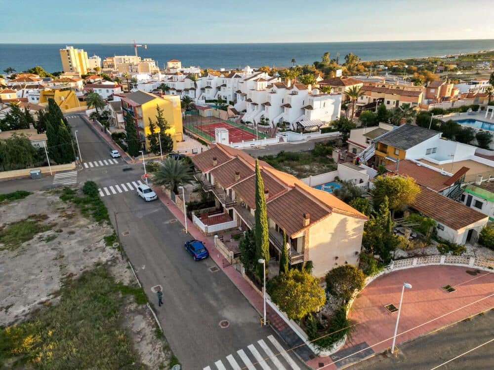 3 bedroom Villa for sale in San Juan de los Terreros with garage - € 275,000 (Ref: 9747028)