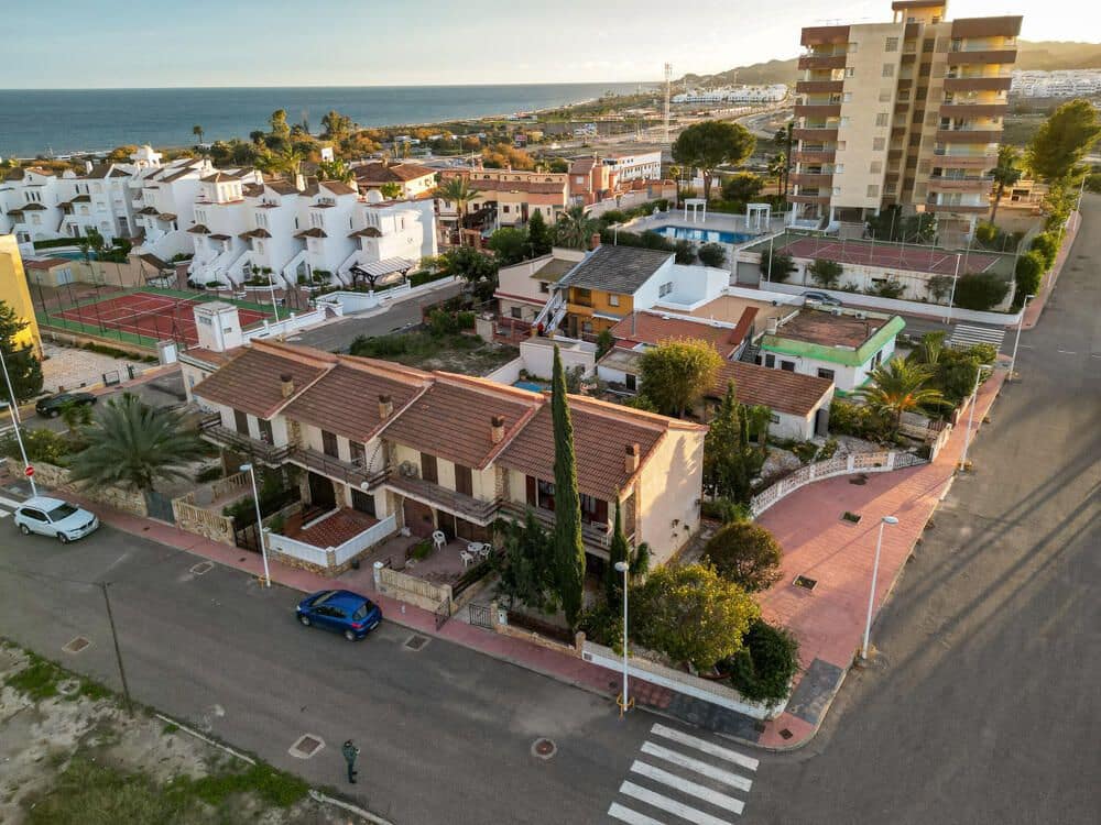3 bedroom Villa for sale in San Juan de los Terreros with garage - € 275,000 (Ref: 9747028)