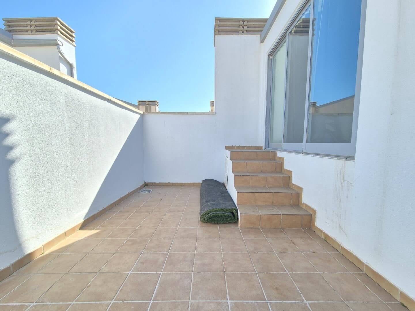 2 bedroom Penthouse for sale in Puerto del Rey with pool - € 190,000 (Ref: 9747030)