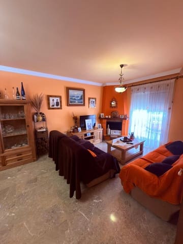 4 slaapkamer Appartement te koop in Almería stad - € 425.000 (Ref: 9751949)