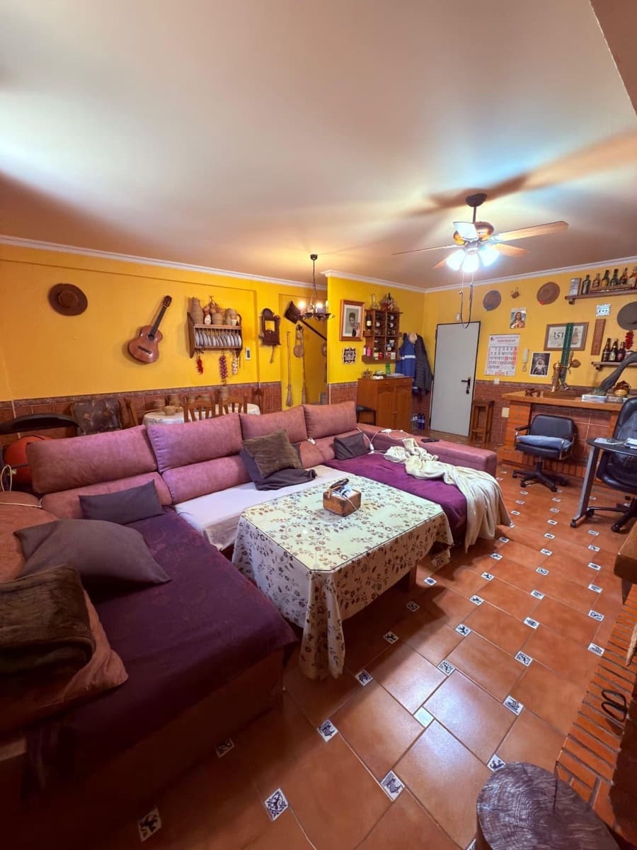 4 slaapkamer Appartement te koop in Almeria stad - € 425.000 (Ref: 9751949)