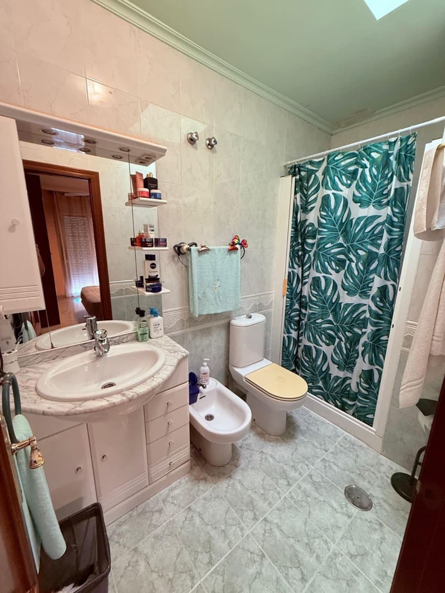 4 slaapkamer Appartement te koop in Almeria stad - € 425.000 (Ref: 9751949)