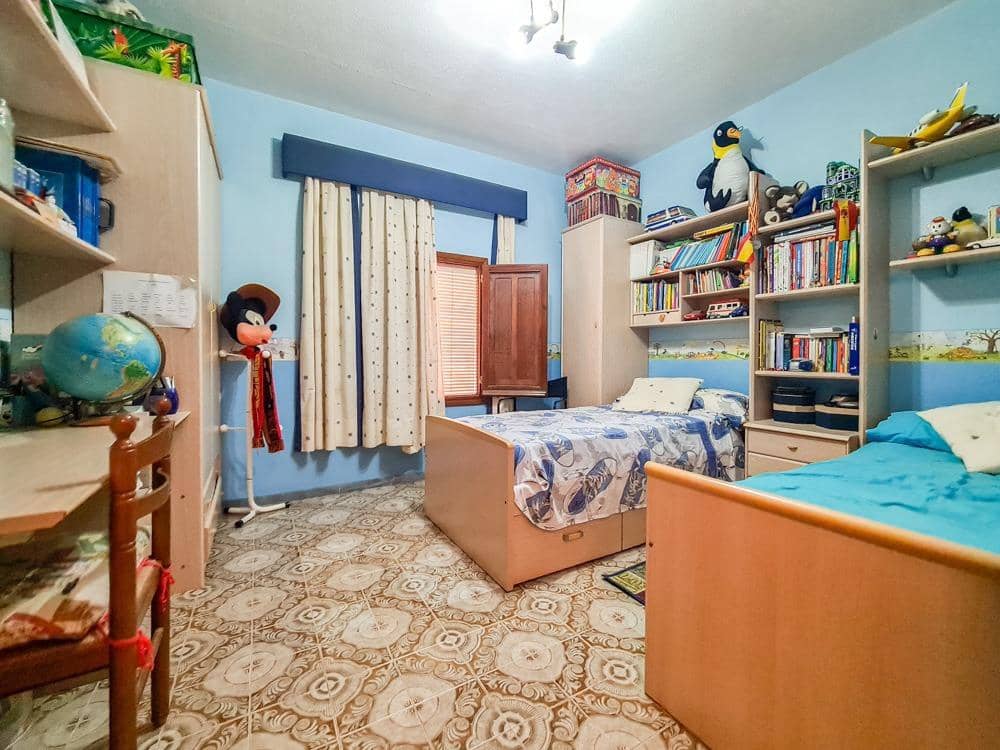 6 sypialnia Dom na sprzedaż w Cuevas del Almanzora z garażem - 169 000 € (Ref: 9761944)