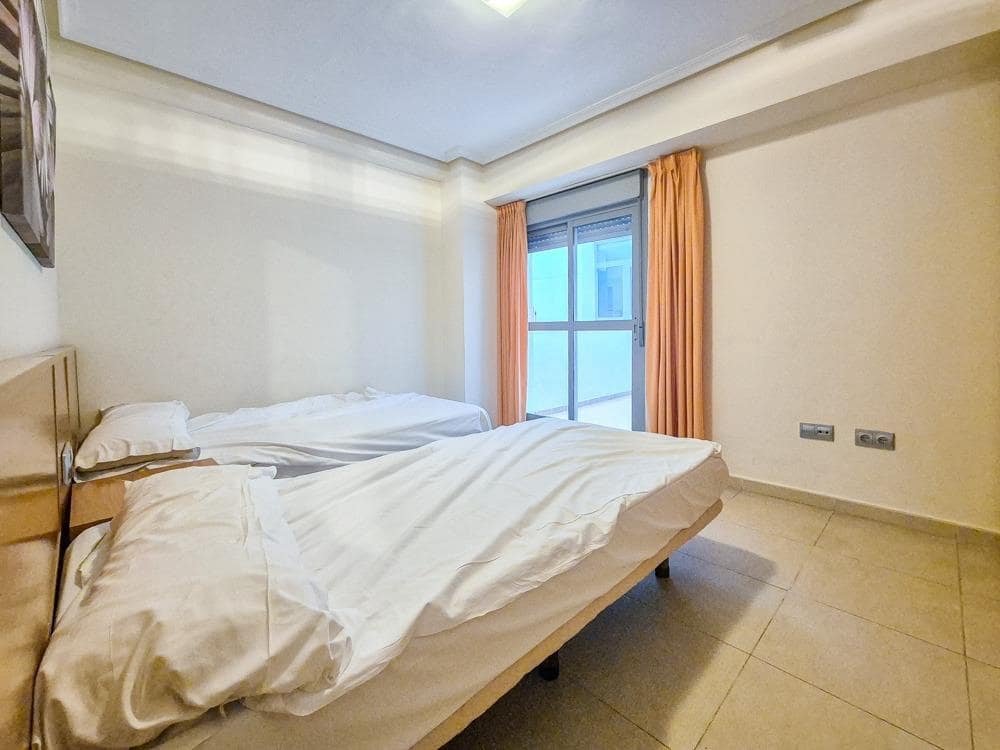 3 chambre Appartement à vendre à Puerto del Rey avec piscine garage - 139 900 € (Ref: 9763611)