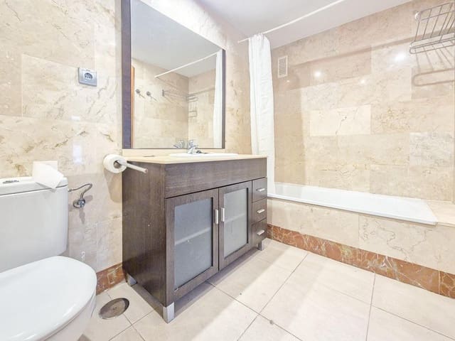 3 chambre Appartement à vendre à Puerto del Rey, Vera avec piscine garage - 139 900 € (Ref: 9763611)