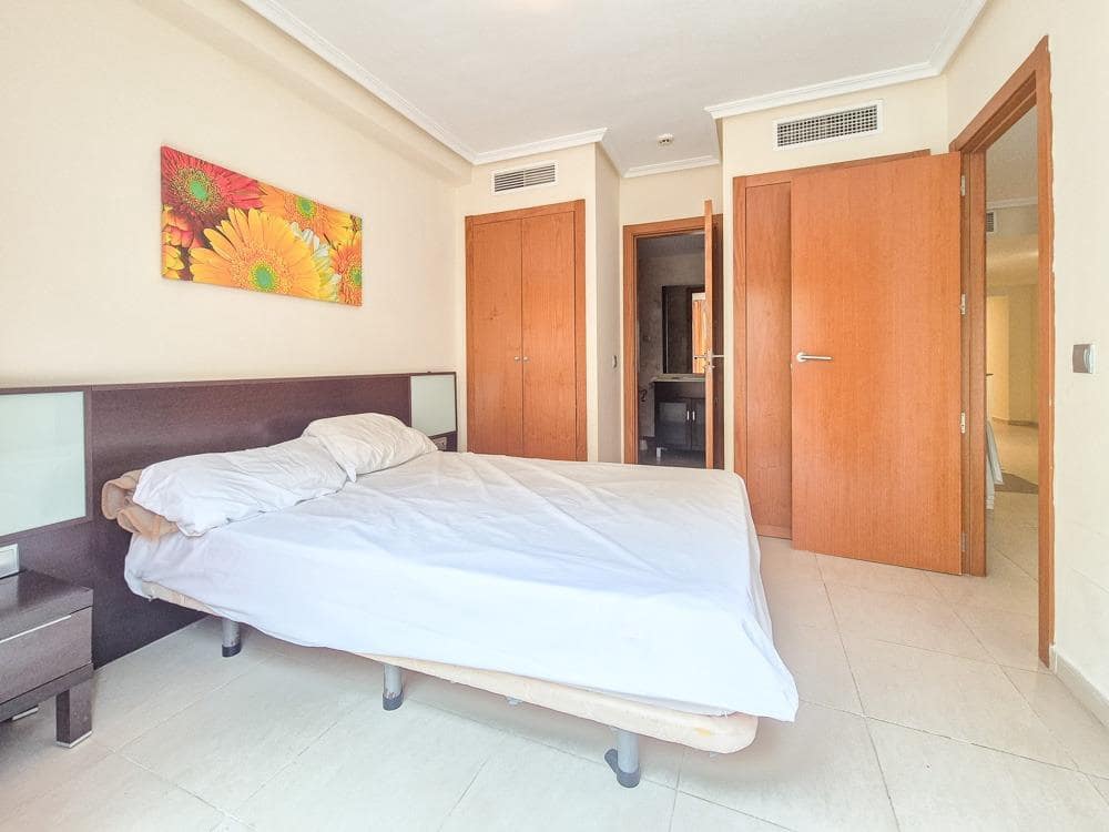 3 chambre Appartement à vendre à Puerto del Rey avec piscine garage - 139 900 € (Ref: 9763611)