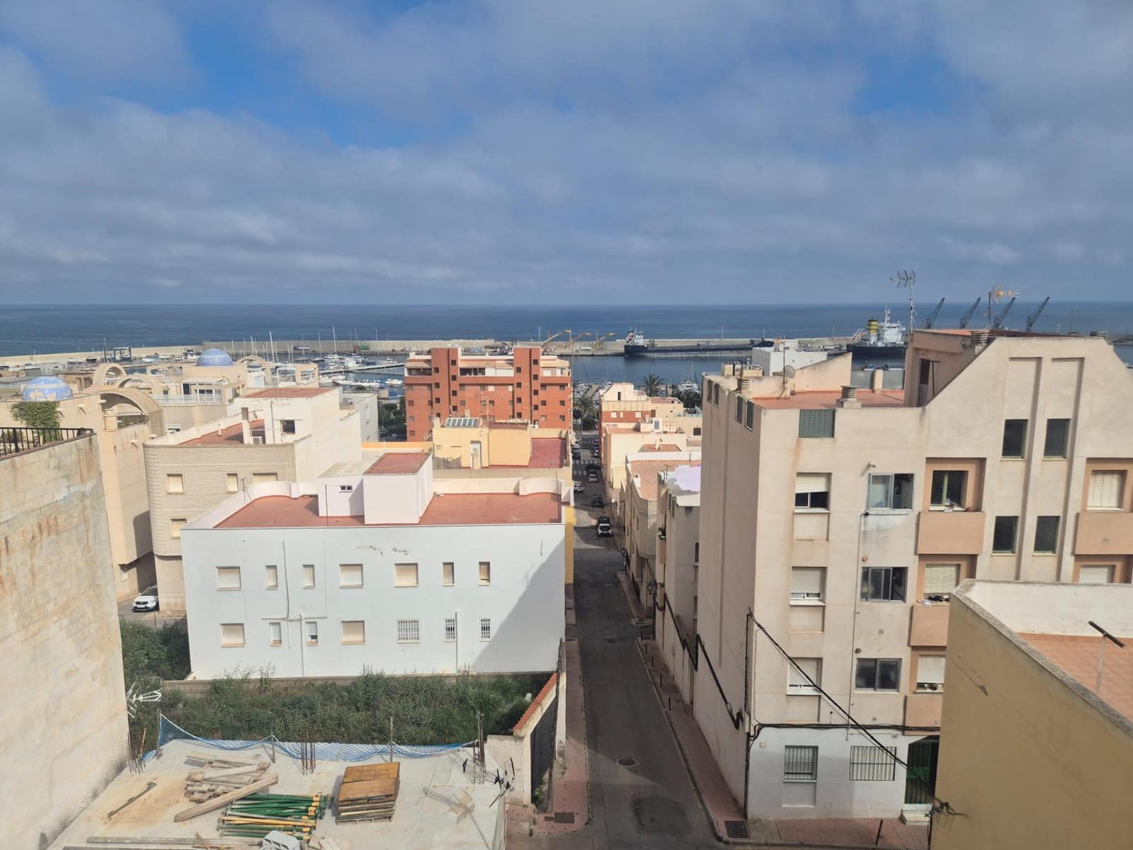 Apartamento de 2 habitaciones en Garrucha en venta - 110.000 € (Ref: 9801466)