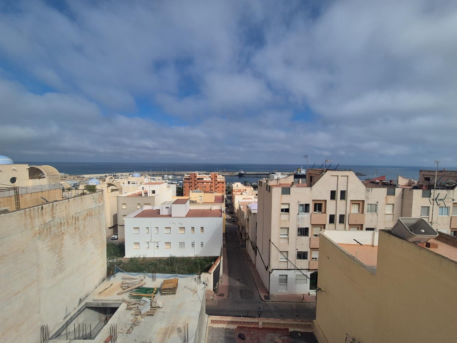 Apartamento de 2 habitaciones en Garrucha en venta - 110.000 € (Ref: 9801466)