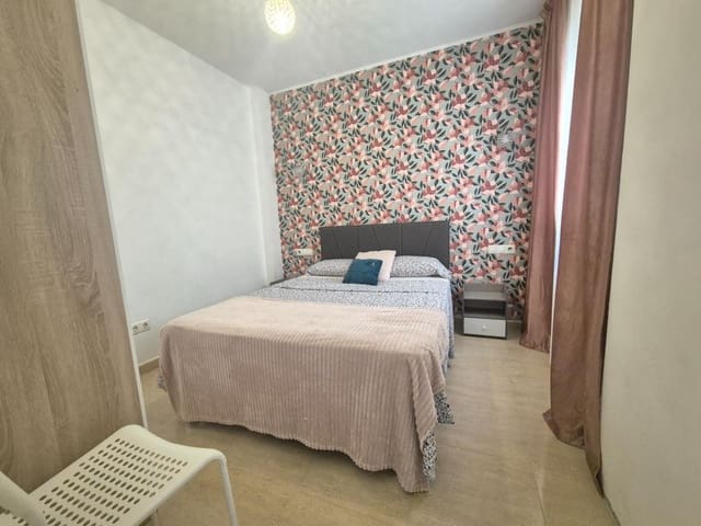 Apartamento de 2 habitaciones en Garrucha en venta - 110.000 € (Ref: 9801466)