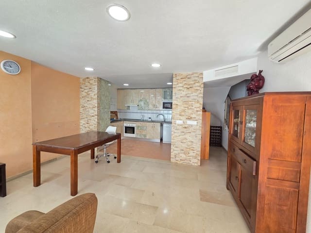 Apartamento de 4 habitaciones en Garrucha en venta con piscina garaje - 260.000 € (Ref: 9801468)