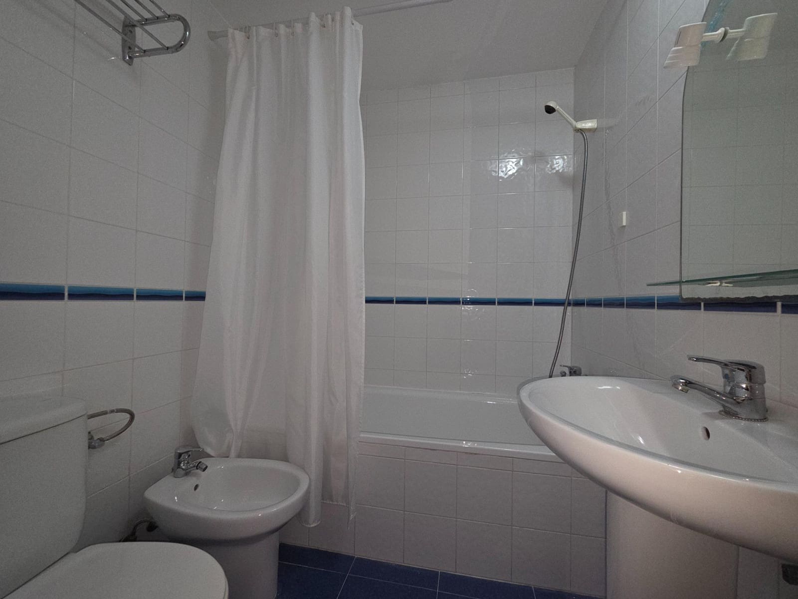 Apartamento de 4 habitaciones en Garrucha en venta con piscina garaje - 260.000 € (Ref: 9801468)