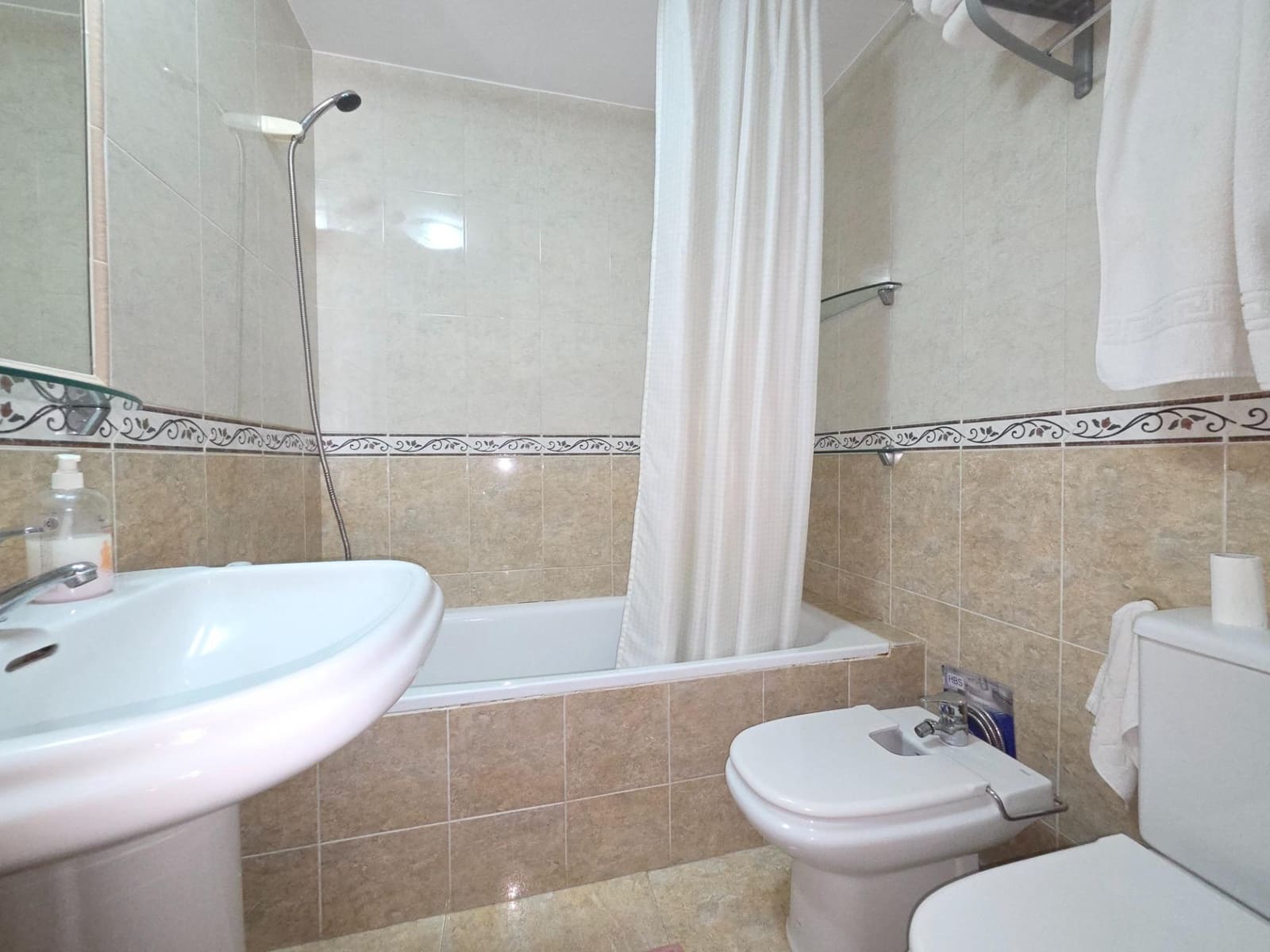 Apartamento de 4 habitaciones en Garrucha en venta con piscina garaje - 260.000 € (Ref: 9801468)