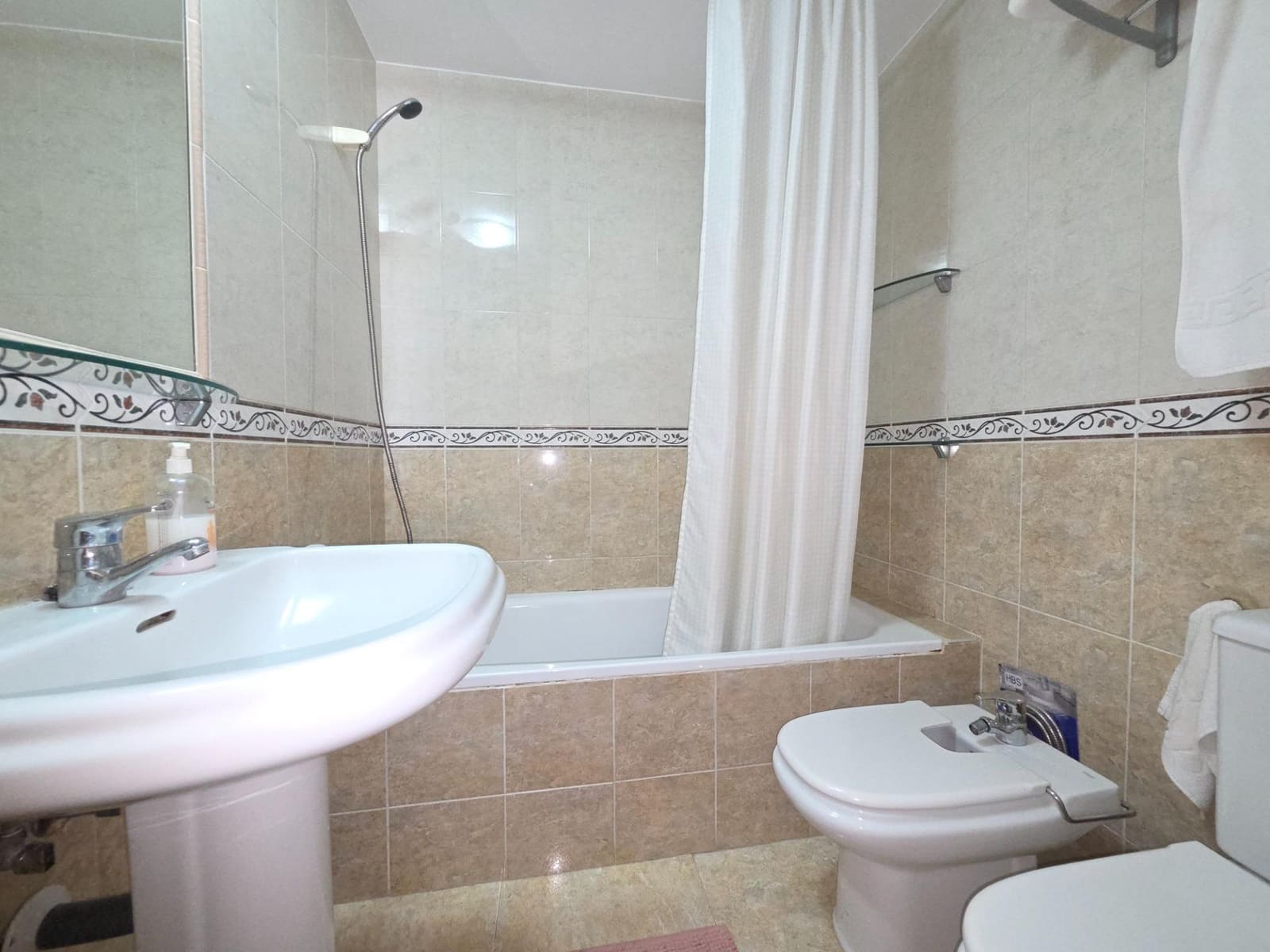 Apartamento de 4 habitaciones en Garrucha en venta con piscina garaje - 260.000 € (Ref: 9801468)