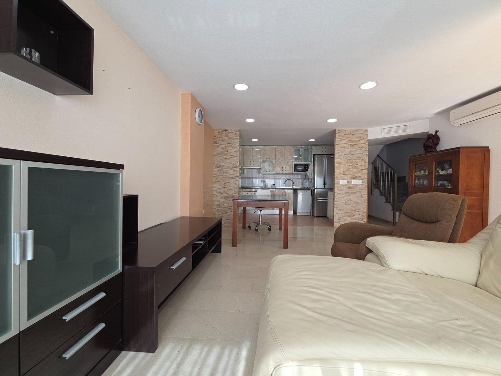 Apartamento de 4 habitaciones en Garrucha en venta con piscina garaje - 260.000 € (Ref: 9801468)
