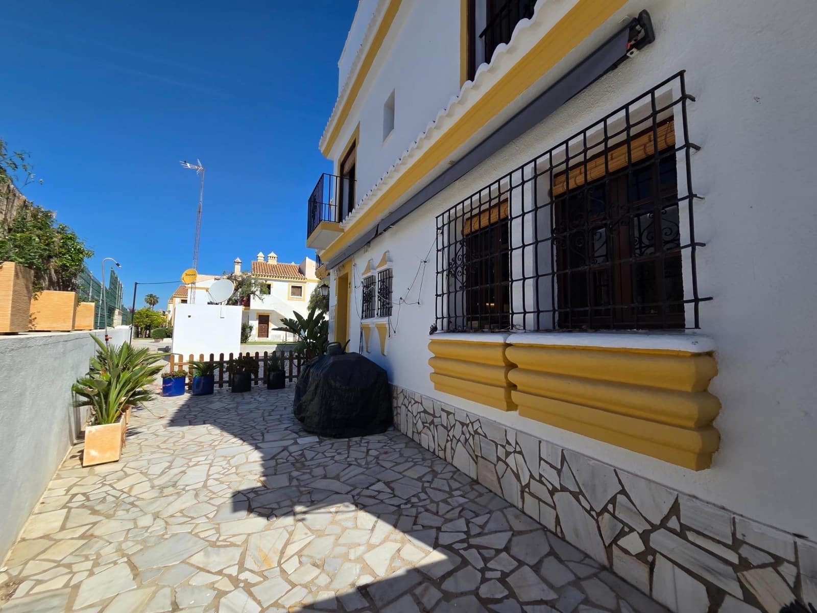 2 bedroom Apartment for sale in Vera with pool - € 275,000 (Ref: 9851708)