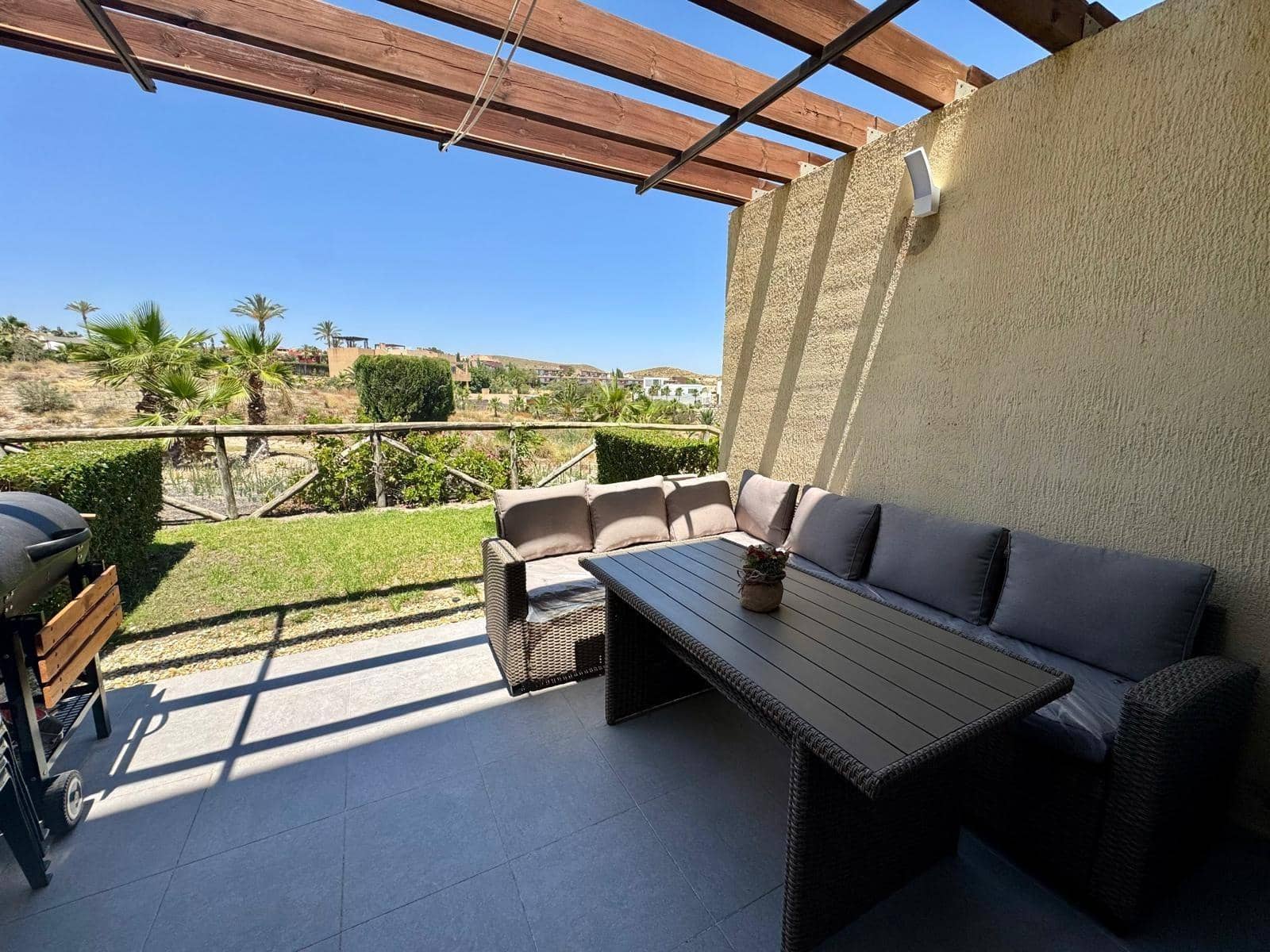 2 sovrum Radhus till salu i Valle del Este med pool - 195 000 € (Ref: 9910997)