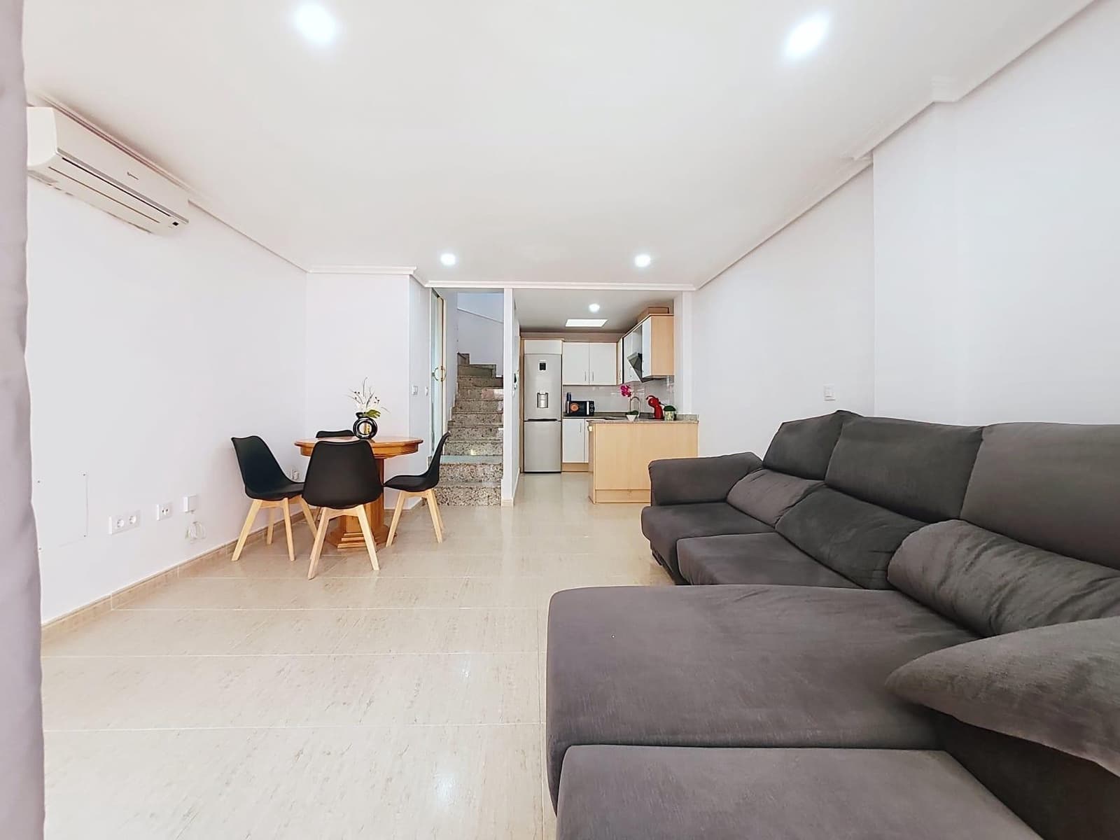 3 Zimmer Apartment zu verkaufen in Santiago de la Ribera mit Garage - 155.000 € (Ref: 9816075)
