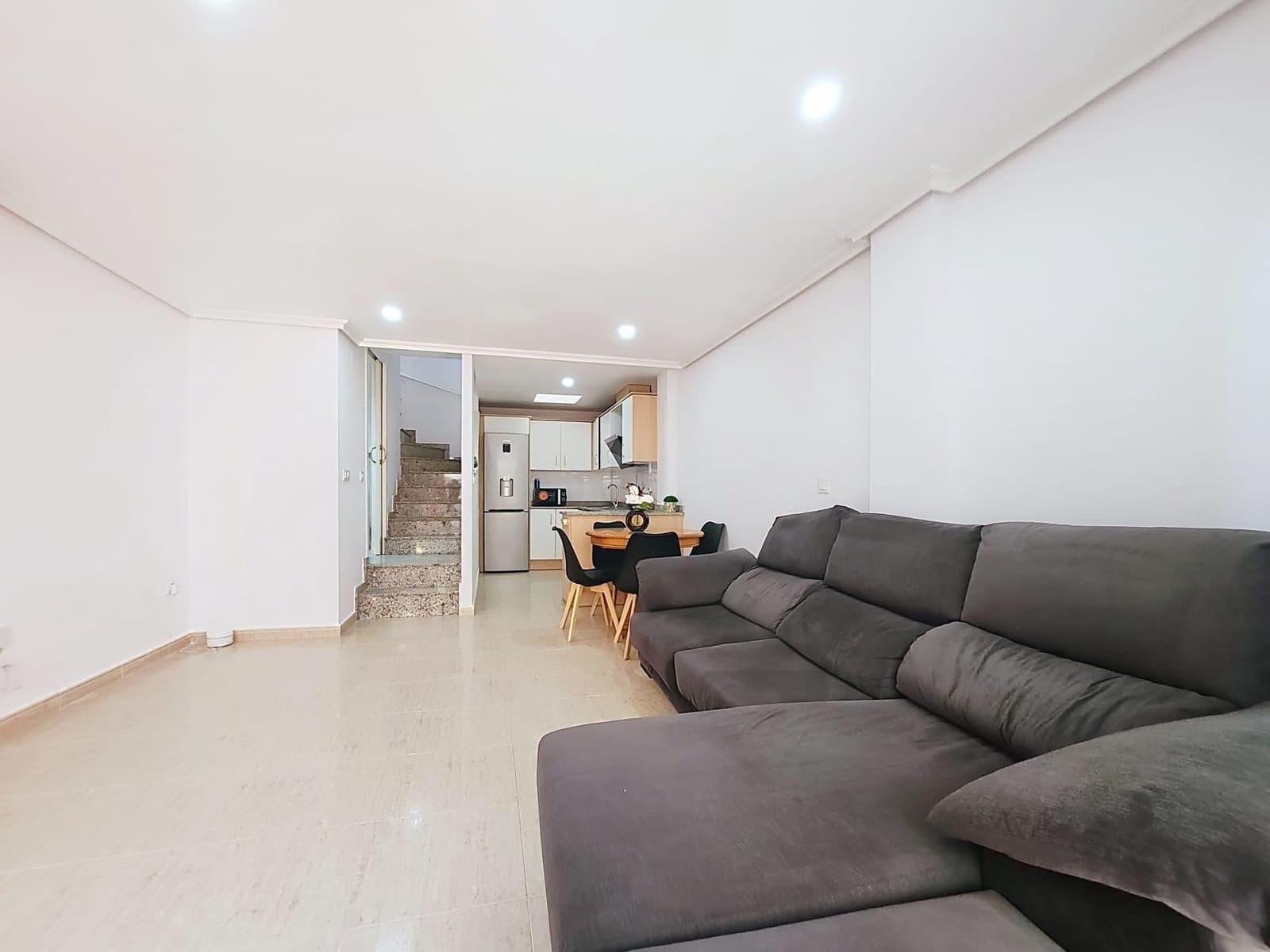 3 Zimmer Apartment zu verkaufen in Santiago de la Ribera mit Garage - 155.000 € (Ref: 9816075)