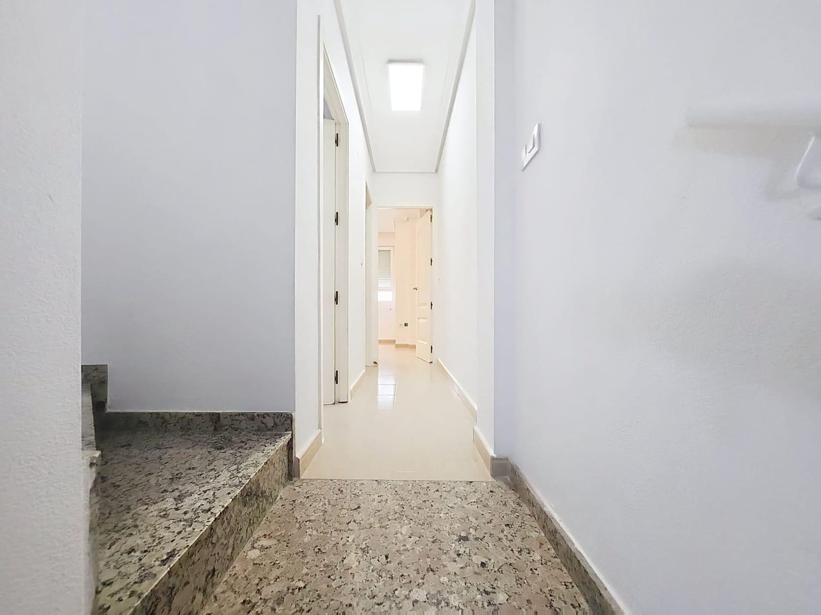 3 Zimmer Apartment zu verkaufen in Santiago de la Ribera mit Garage - 155.000 € (Ref: 9816075)