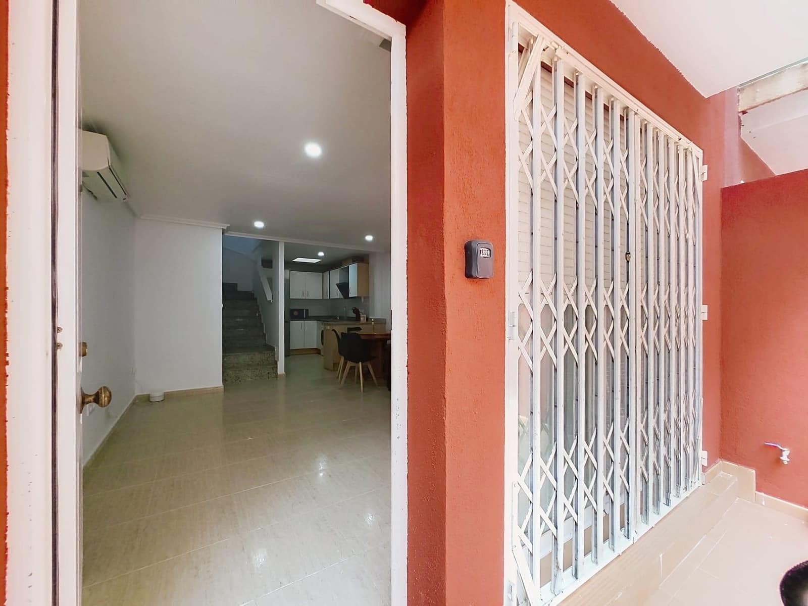 3 Zimmer Apartment zu verkaufen in Santiago de la Ribera mit Garage - 155.000 € (Ref: 9816075)