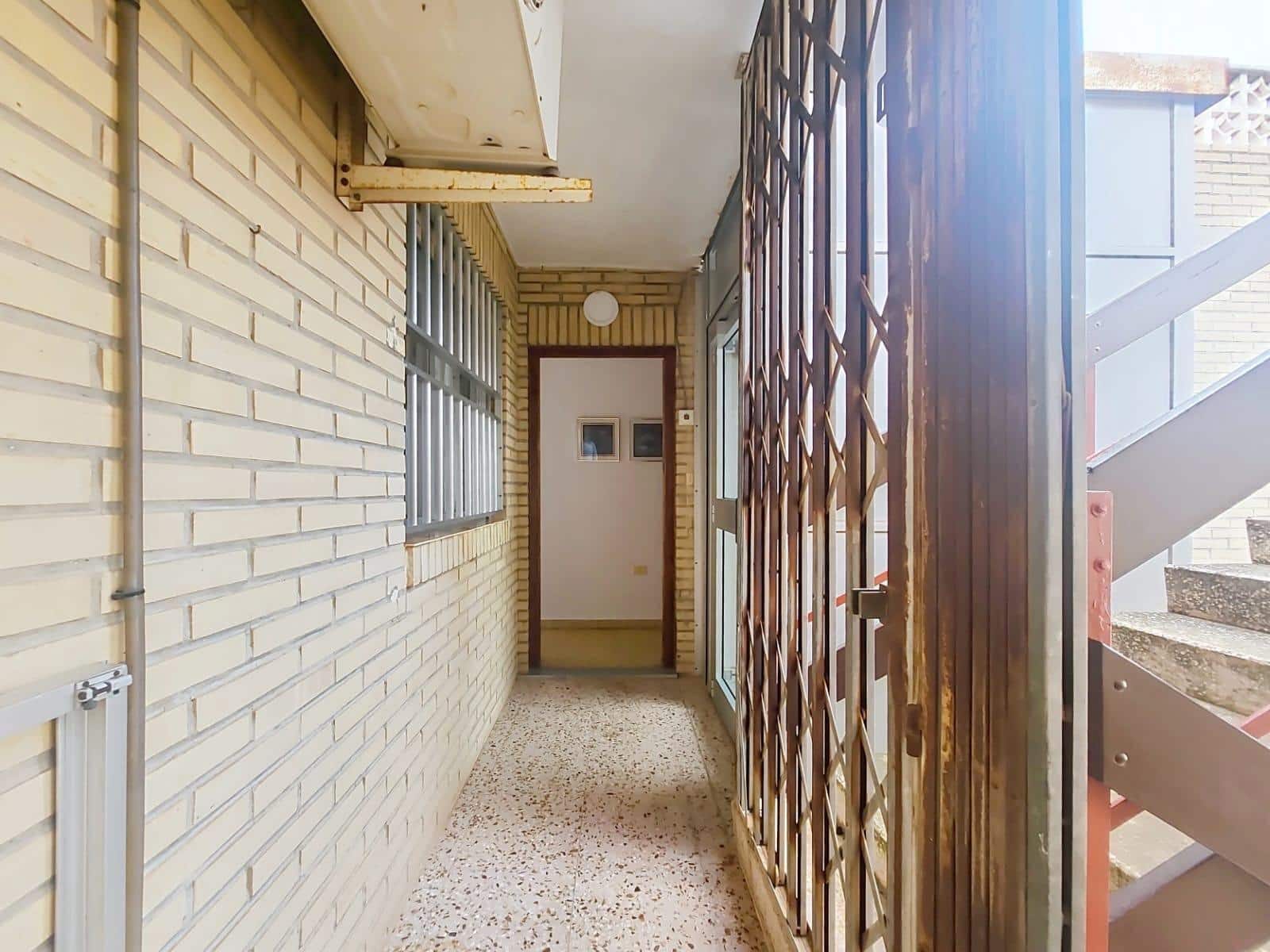 2 soverom Leilighet til salgs i Los Narejos med garasje - € 135 000 (Ref: 9816079)