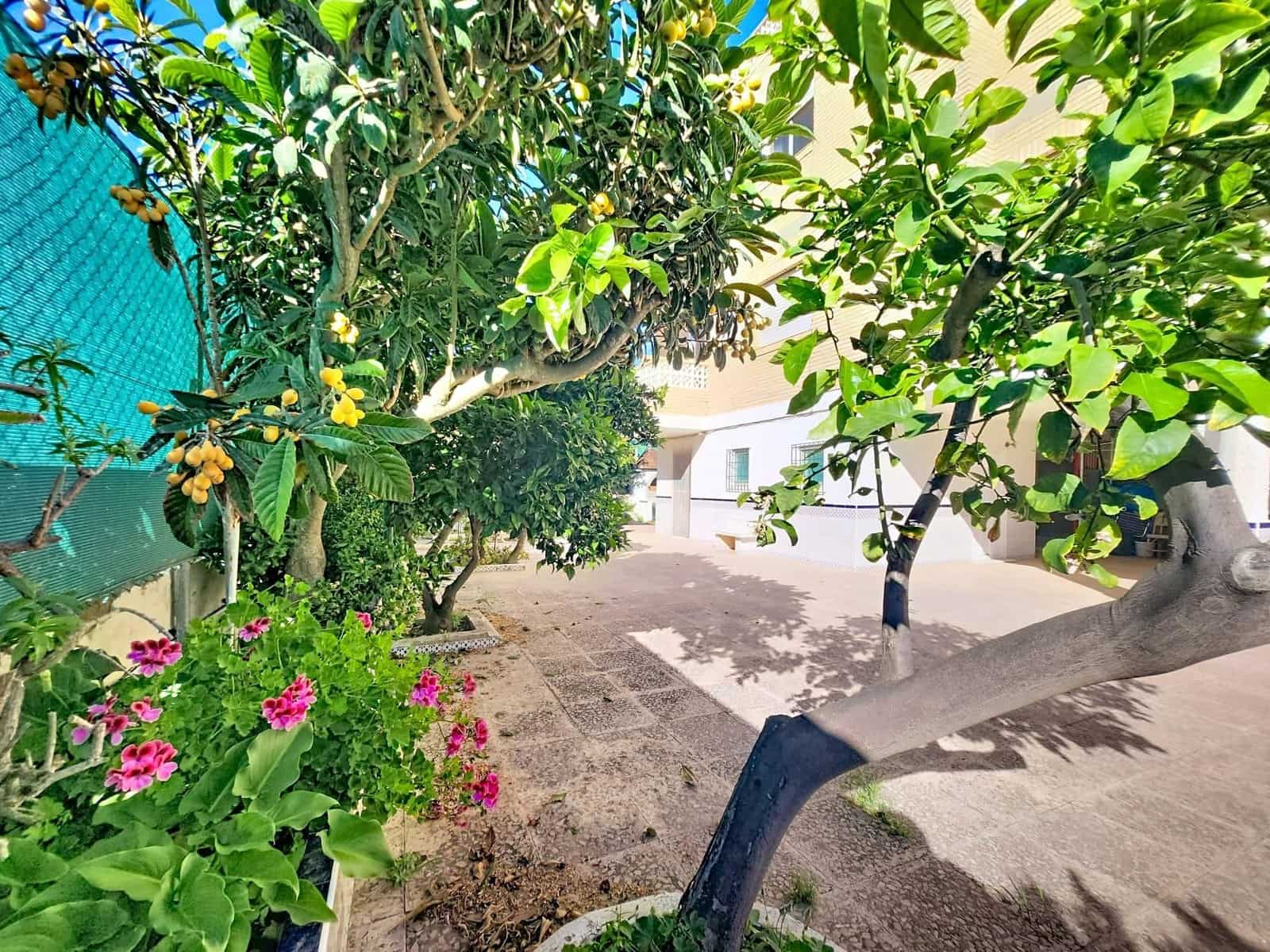 2 soverom Leilighet til salgs i Los Narejos med garasje - € 135 000 (Ref: 9816079)