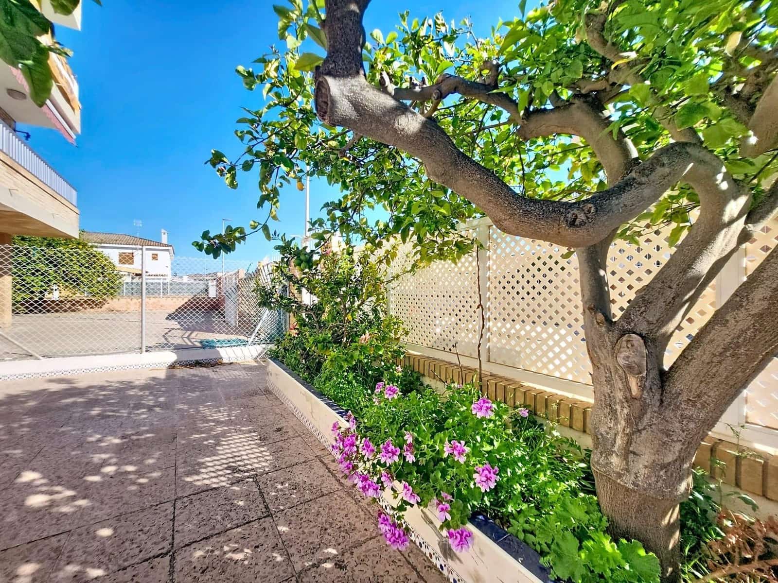 2 soverom Leilighet til salgs i Los Narejos med garasje - € 135 000 (Ref: 9816079)