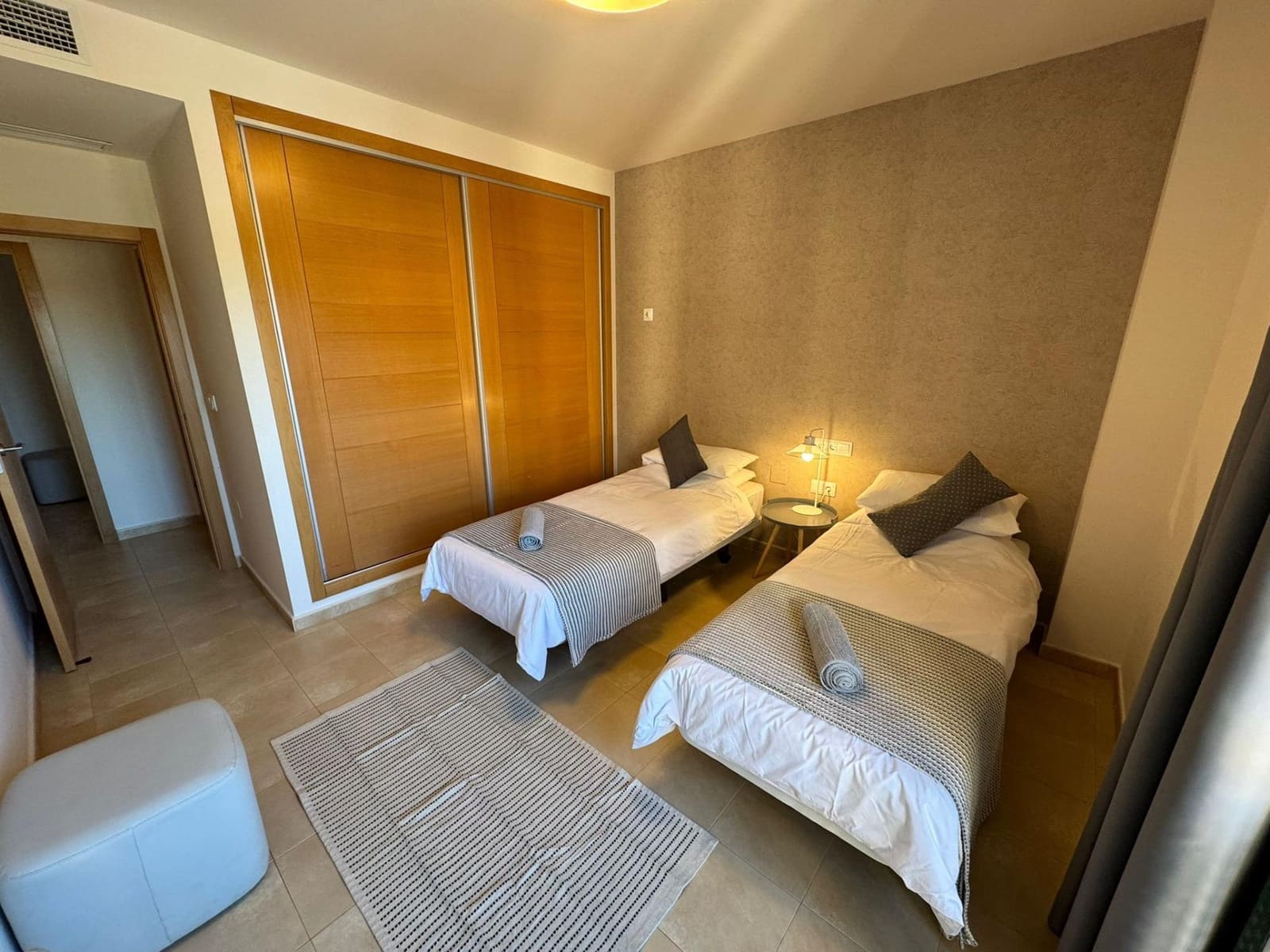 2 bedroom Apartment for sale in Hacienda del Alamo with pool garage - € 155,000 (Ref: 9820494)