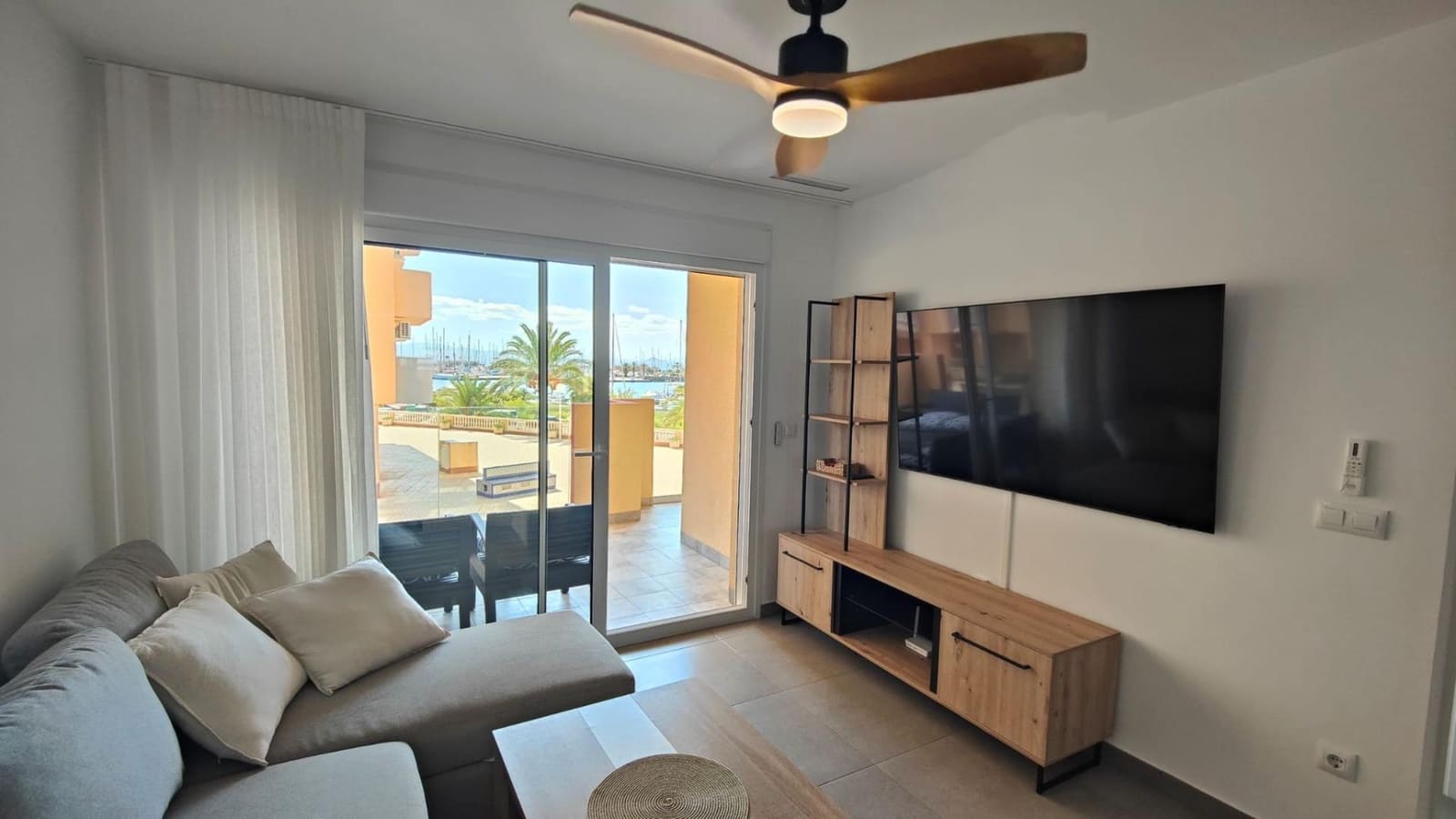 2 bedroom Apartment for sale in La Manga del Mar Menor with pool garage - € 235,000 (Ref: 9820495)