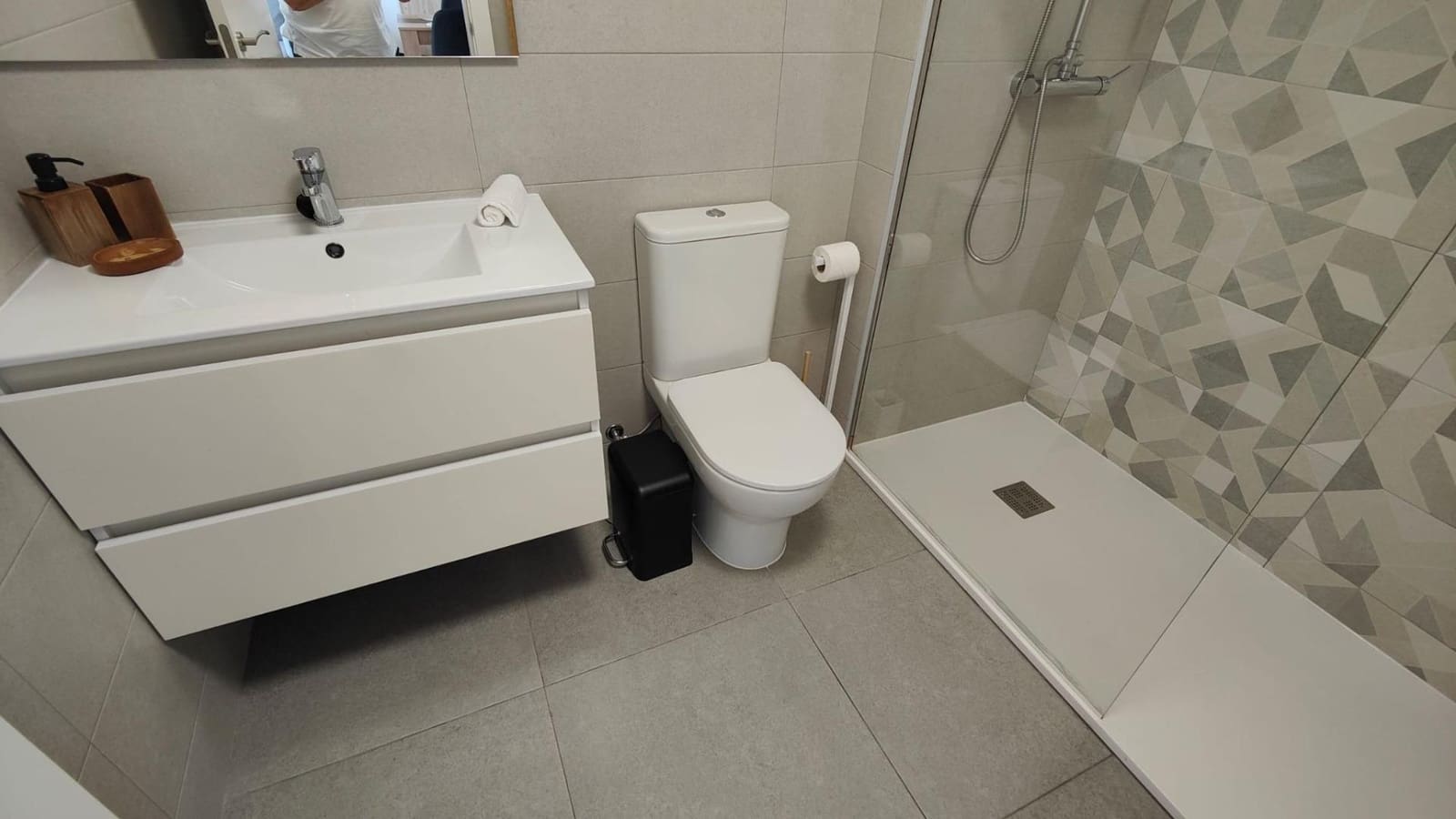 2 bedroom Apartment for sale in La Manga del Mar Menor with pool garage - € 235,000 (Ref: 9820495)