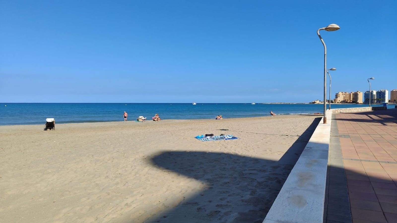 2 bedroom Apartment for sale in La Manga del Mar Menor with pool garage - € 235,000 (Ref: 9820495)