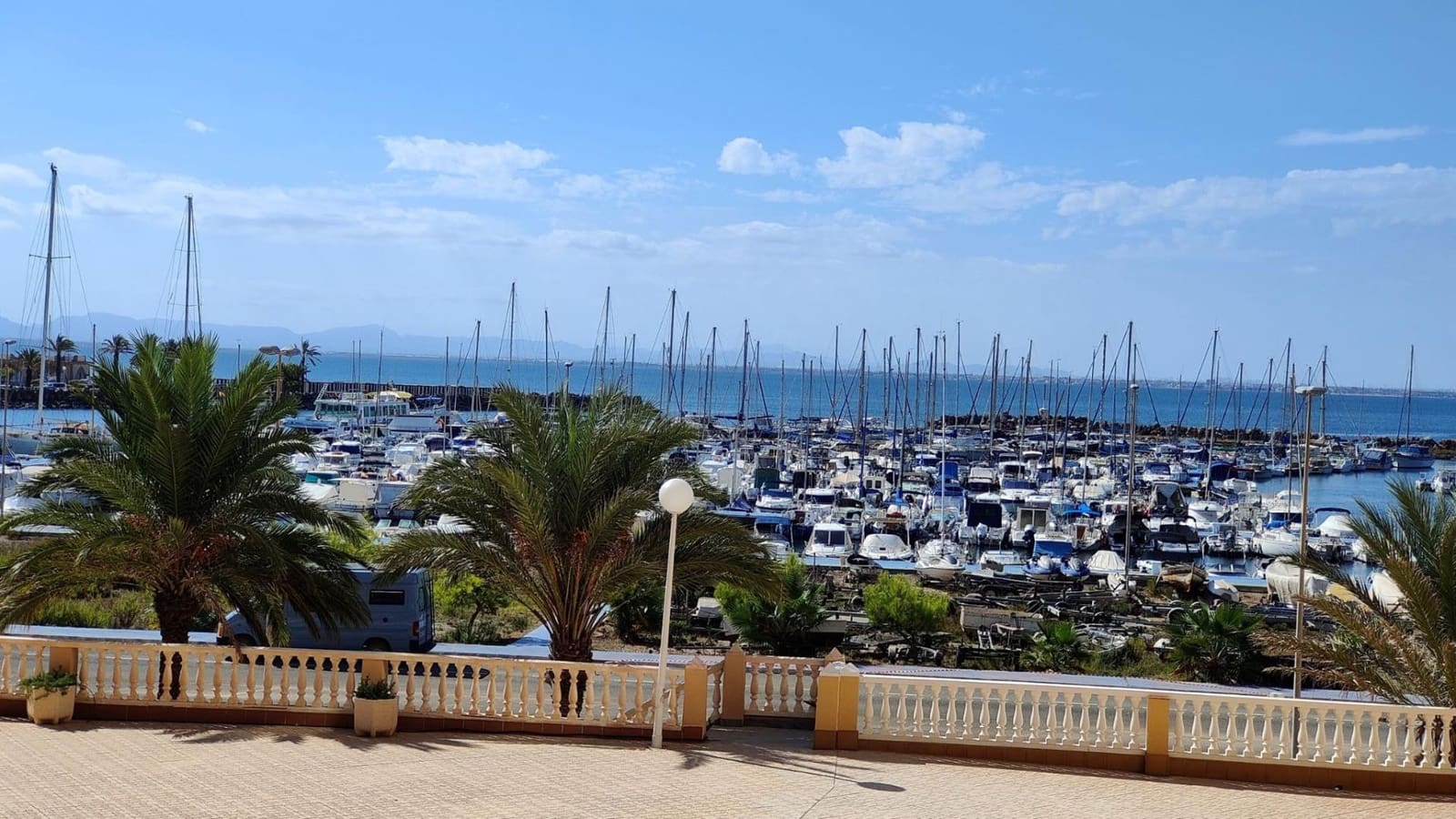 2 bedroom Apartment for sale in La Manga del Mar Menor with pool garage - € 235,000 (Ref: 9820495)