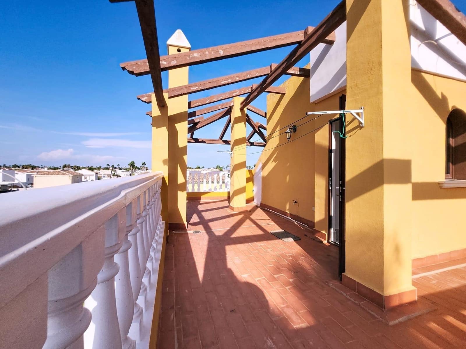 Apartamento de 2 habitaciones en Los Alcázares en venta con piscina garaje - 265.000 € (Ref: 9825242)