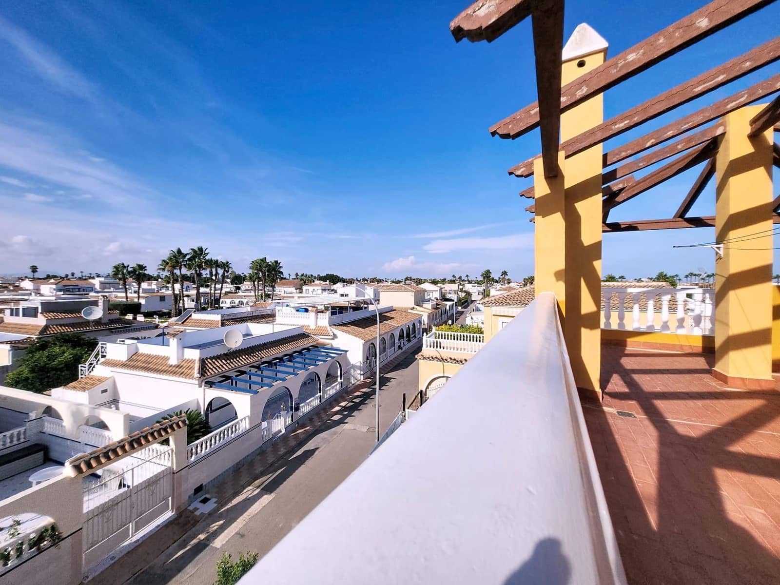 Apartamento de 2 habitaciones en Los Alcázares en venta con piscina garaje - 265.000 € (Ref: 9825242)