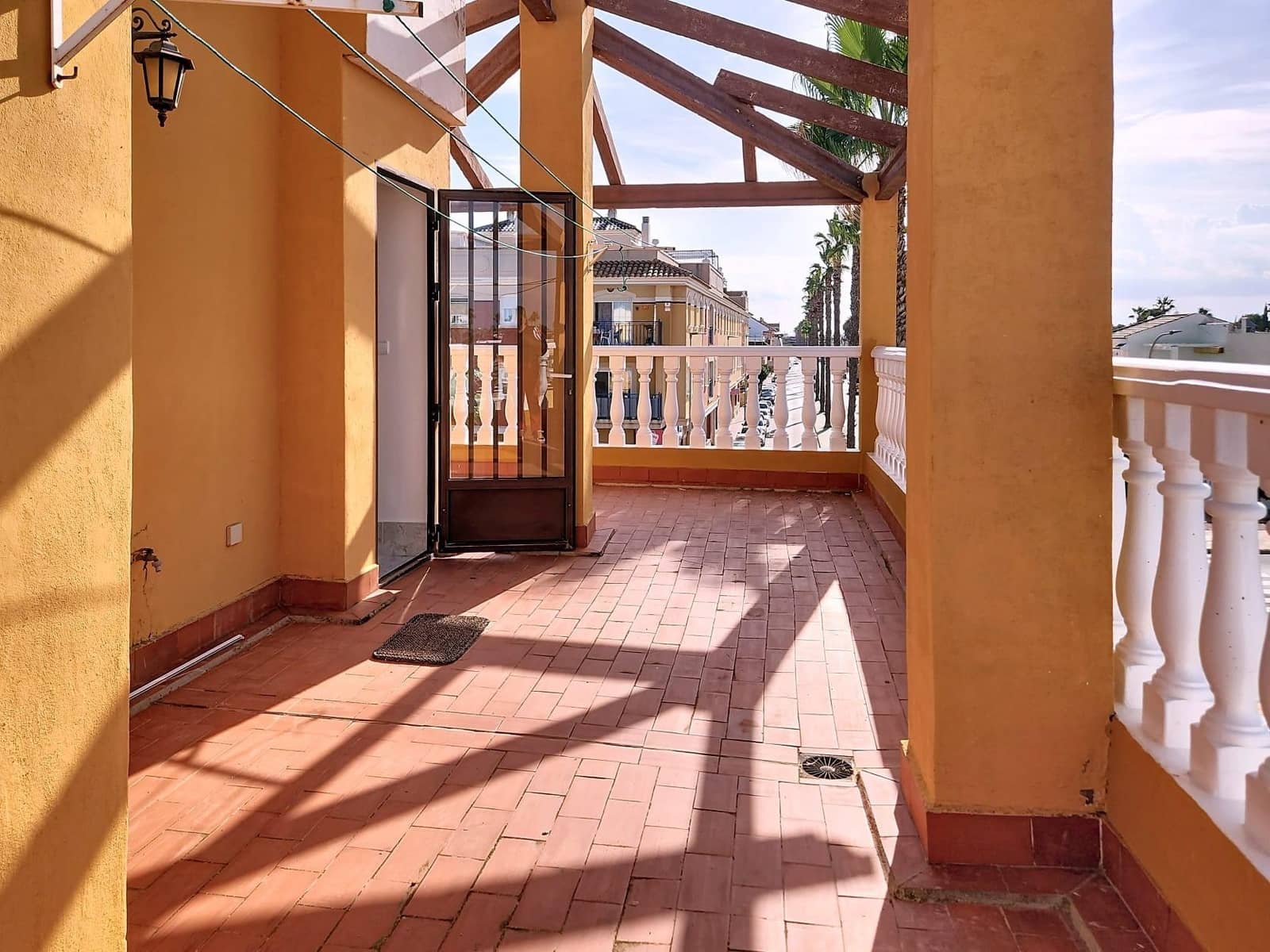 Apartamento de 2 habitaciones en Los Alcázares en venta con piscina garaje - 265.000 € (Ref: 9825242)