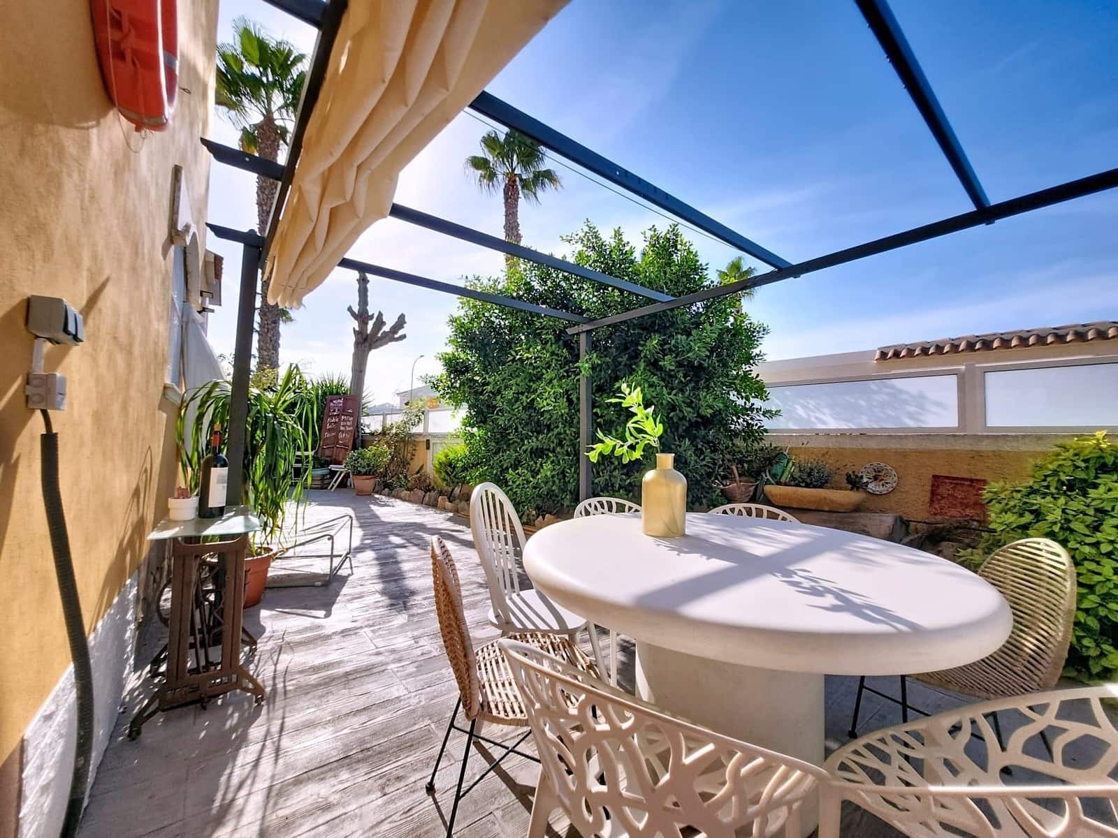 Apartamento de 2 habitaciones en Los Alcázares en venta con piscina garaje - 265.000 € (Ref: 9825242)