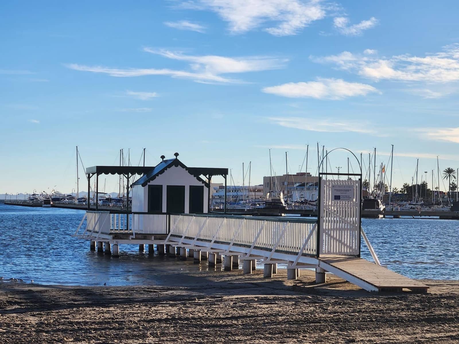 Apartamento de 2 habitaciones en San Pedro del Pinatar en venta con garaje - 119.900 € (Ref: 9833647)