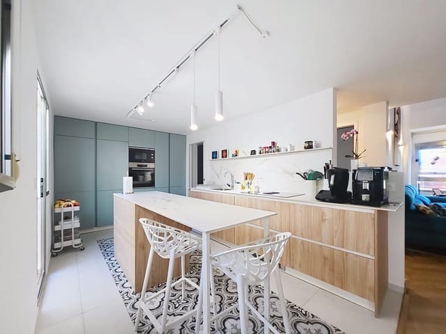 5 soverom Rekkehus til salgs i El Algar, Cartagena med garasje - € 359 000 (Ref: 9836658)