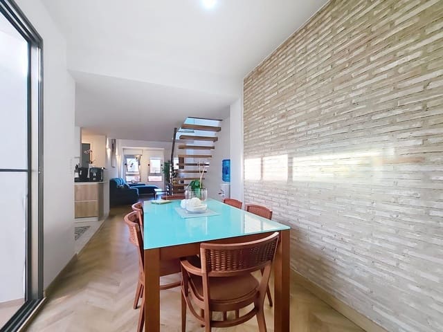 5 soverom Rekkehus til salgs i El Algar, Cartagena med garasje - € 359 000 (Ref: 9836658)