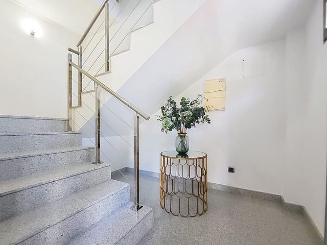 5 soverom Rekkehus til salgs i El Algar, Cartagena med garasje - € 359 000 (Ref: 9836658)