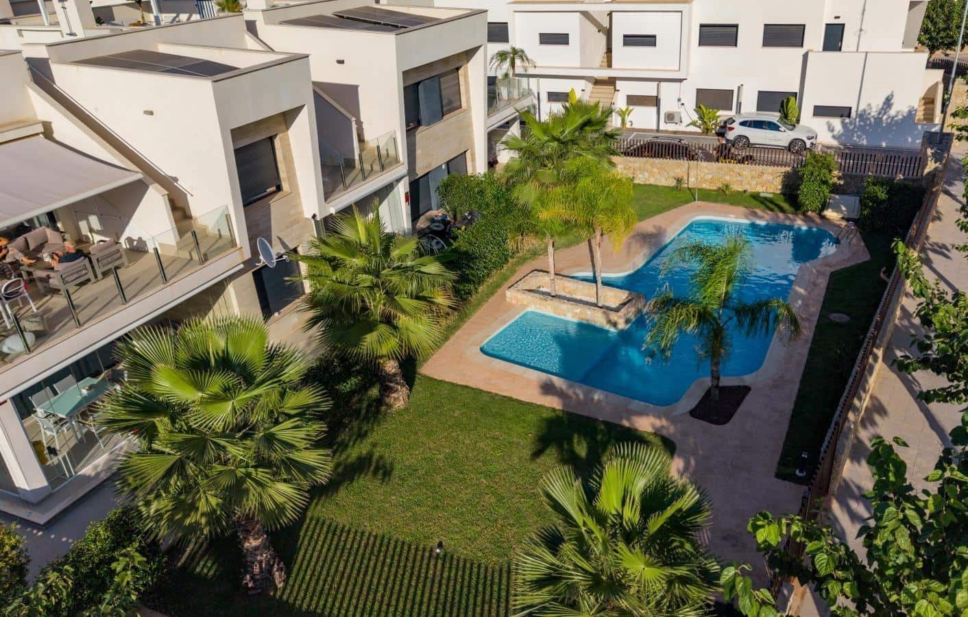 2 sypialnia Apartament na sprzedaż w Torre de la Horadada z basenem garażem - 389 000 € (Ref: 9851734)