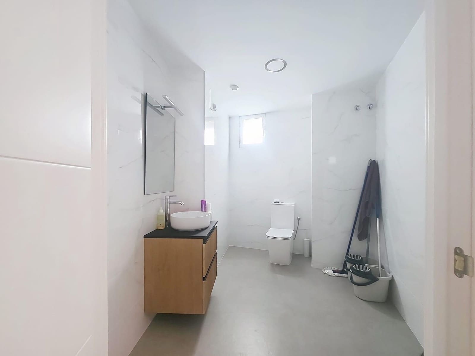 1 slaapkamer Commercieel te koop in Pilar de la Horadada - € 210.000 (Ref: 9860089)