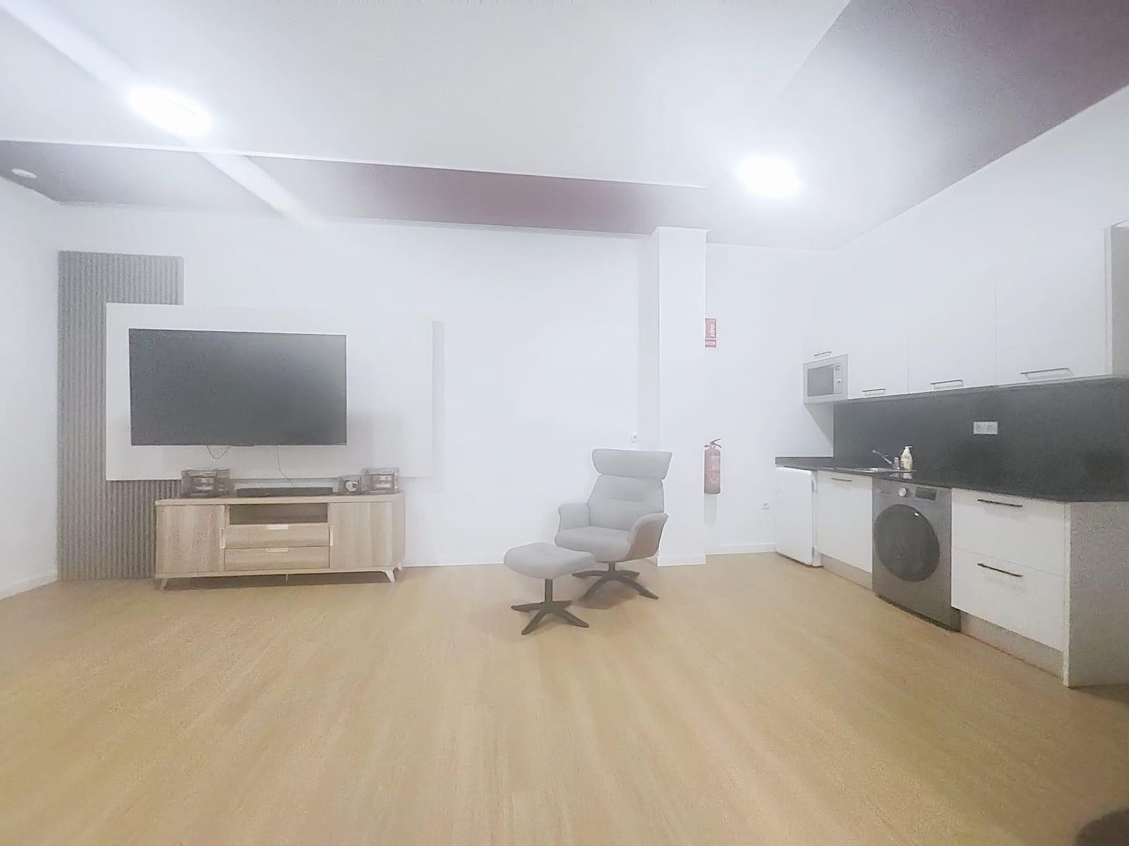 1 slaapkamer Commercieel te koop in Pilar de la Horadada - € 210.000 (Ref: 9860089)